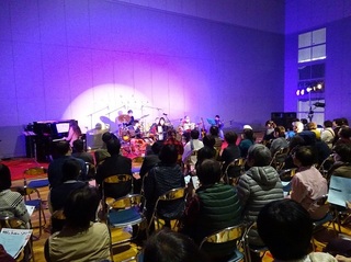 DSC01920A.jpg